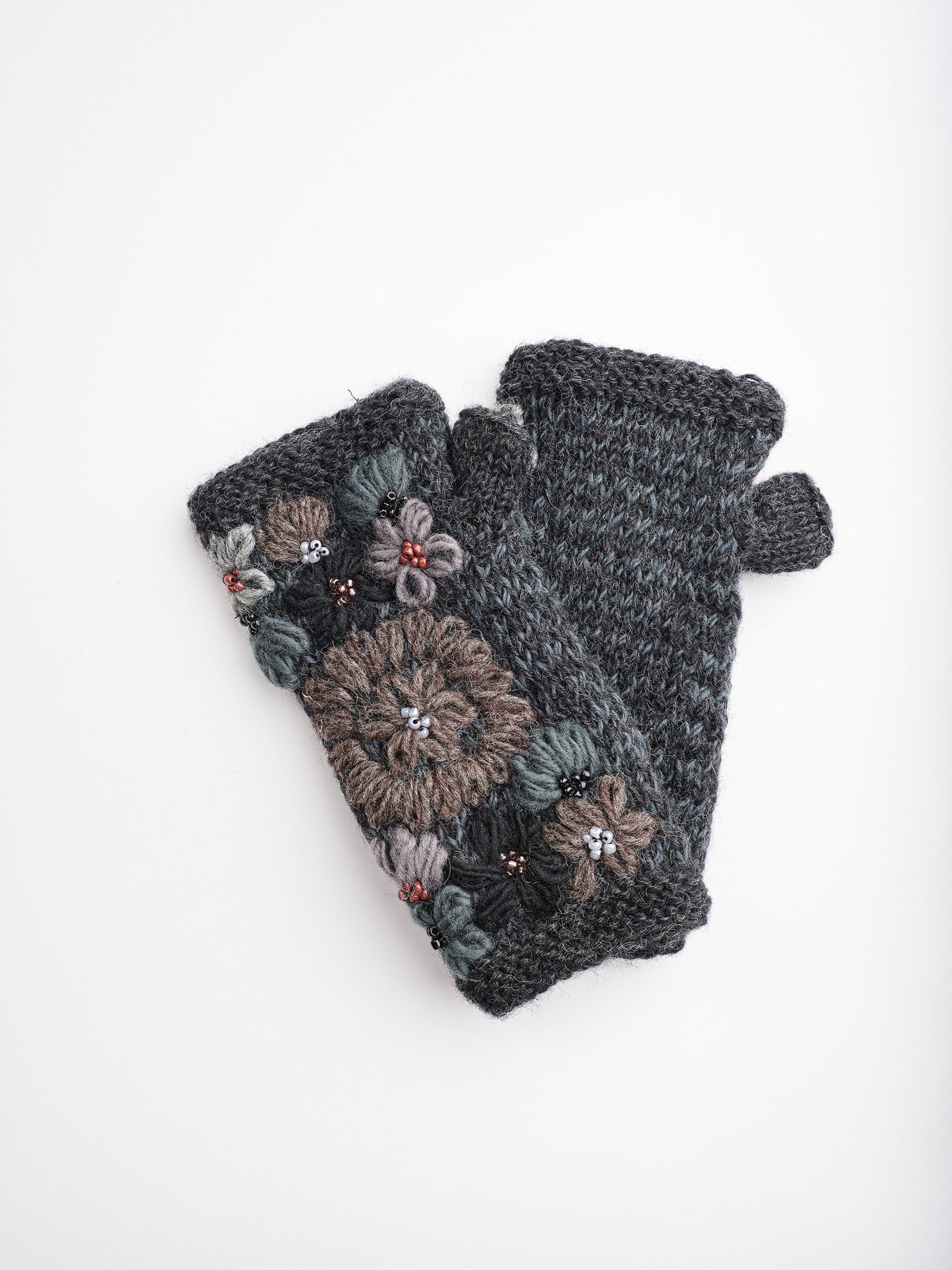 Embroidery Wool Beaded Floral Beanie Set.
