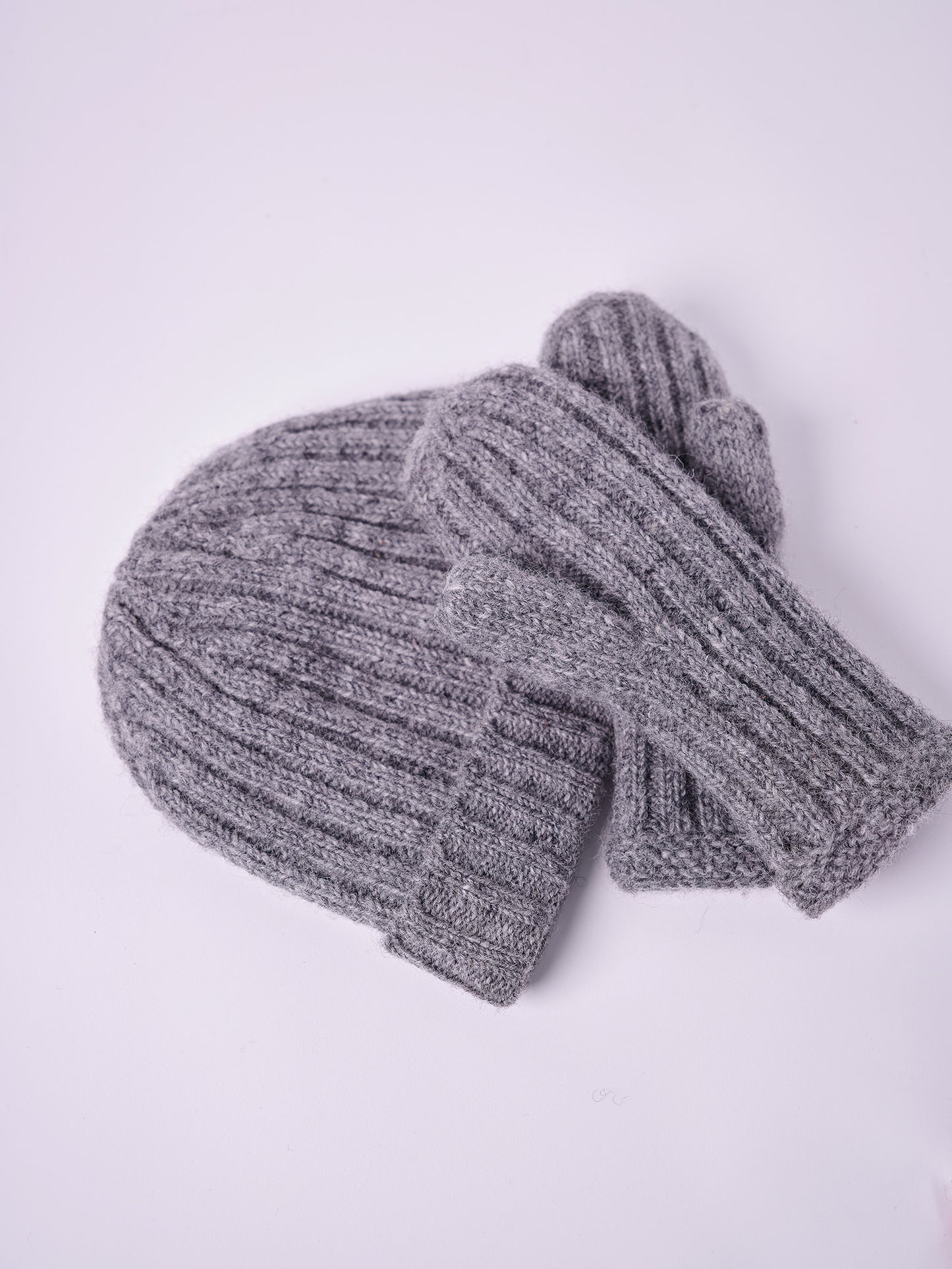 Ribbed Knit Beanie. KH101