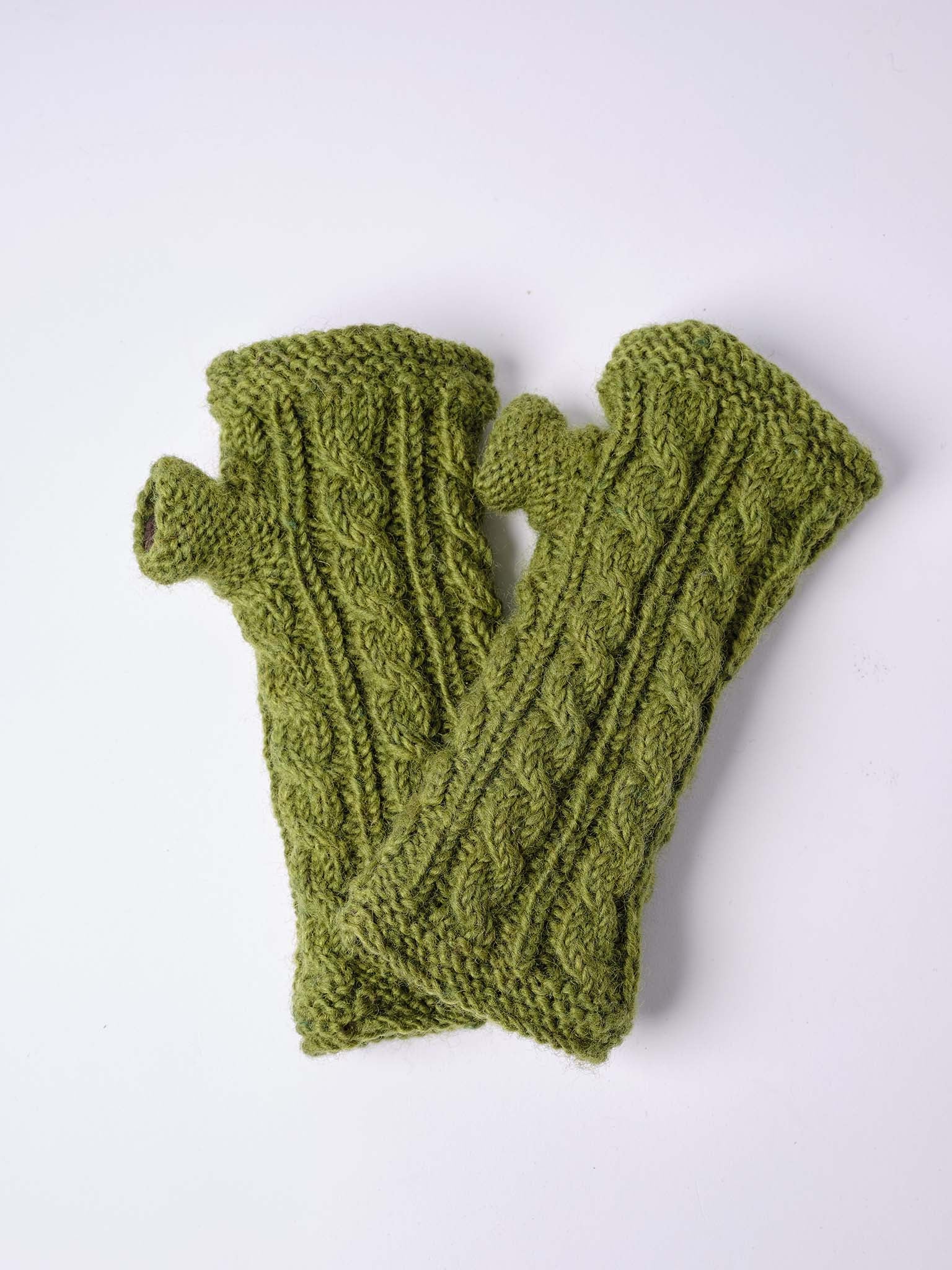 Cable Knit Handwarmer