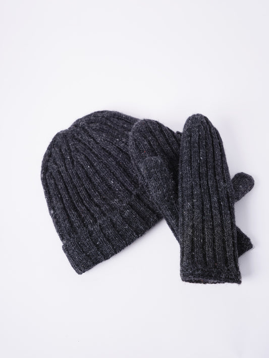 Ribbed Knit Beanie. KH101