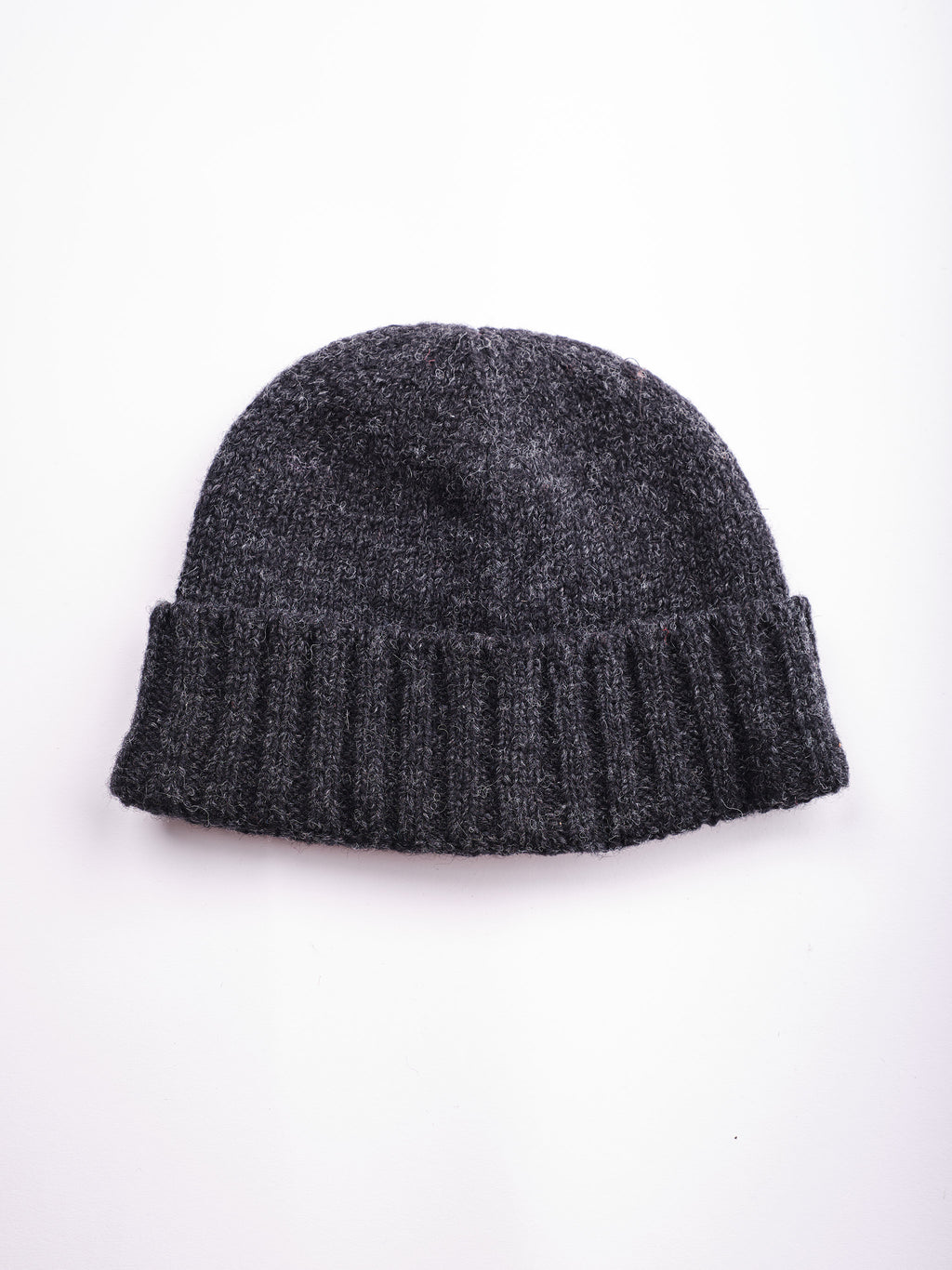 Ribbed Knit Beanie. KH81