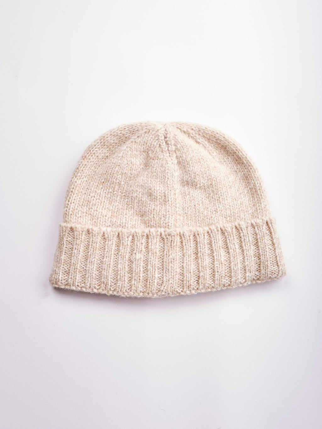 Ribbed Knit Beanie. KH81