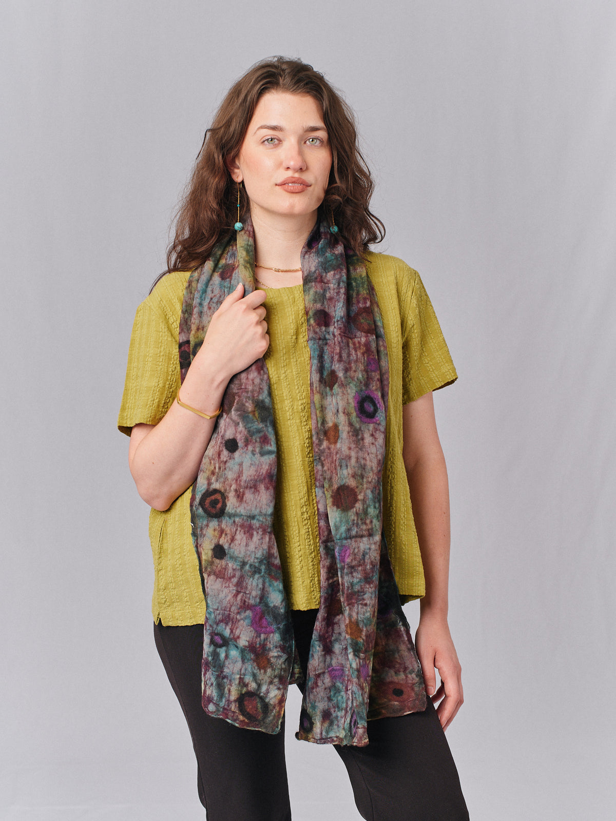 Abstract Circle Felt Scarf. SK64