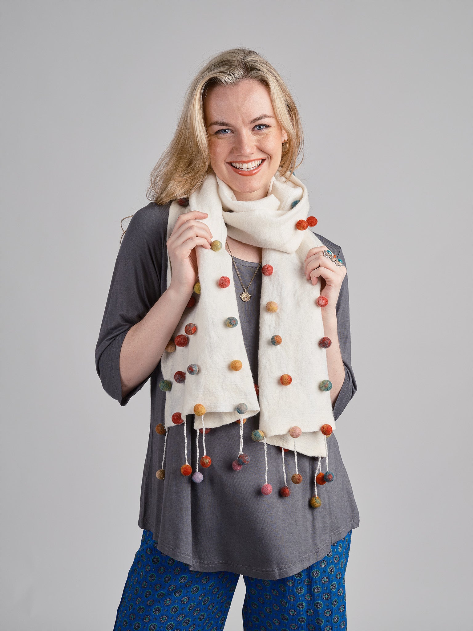 Sugar Dot wool Scarf