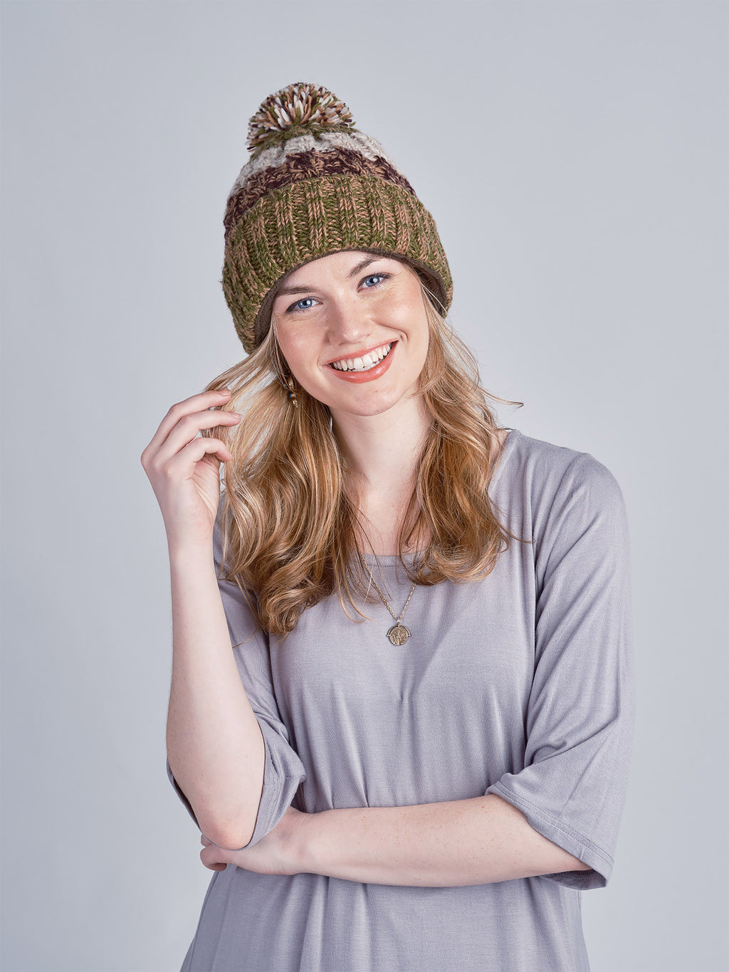 Cable Knit Pom Pom Beanie.
