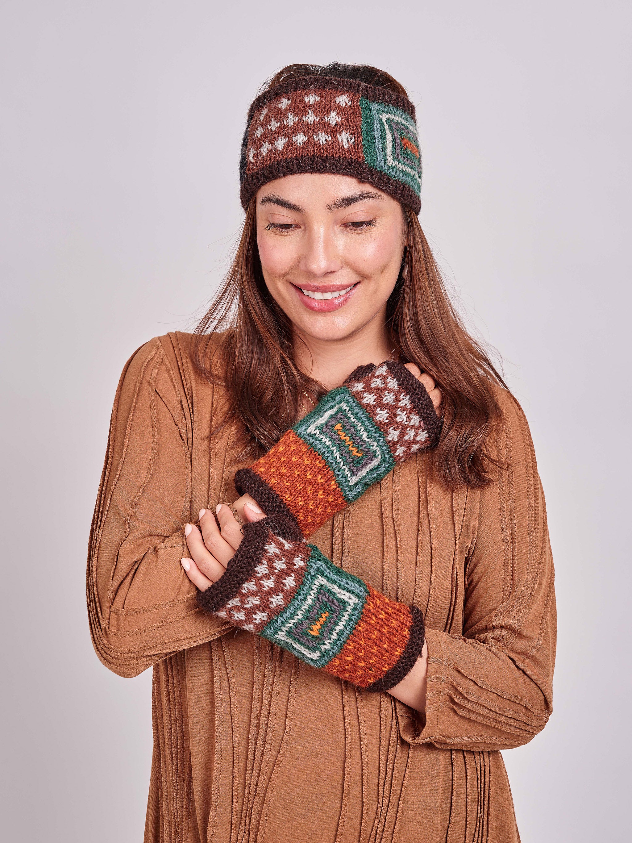 Knit Checker Beanie Set.