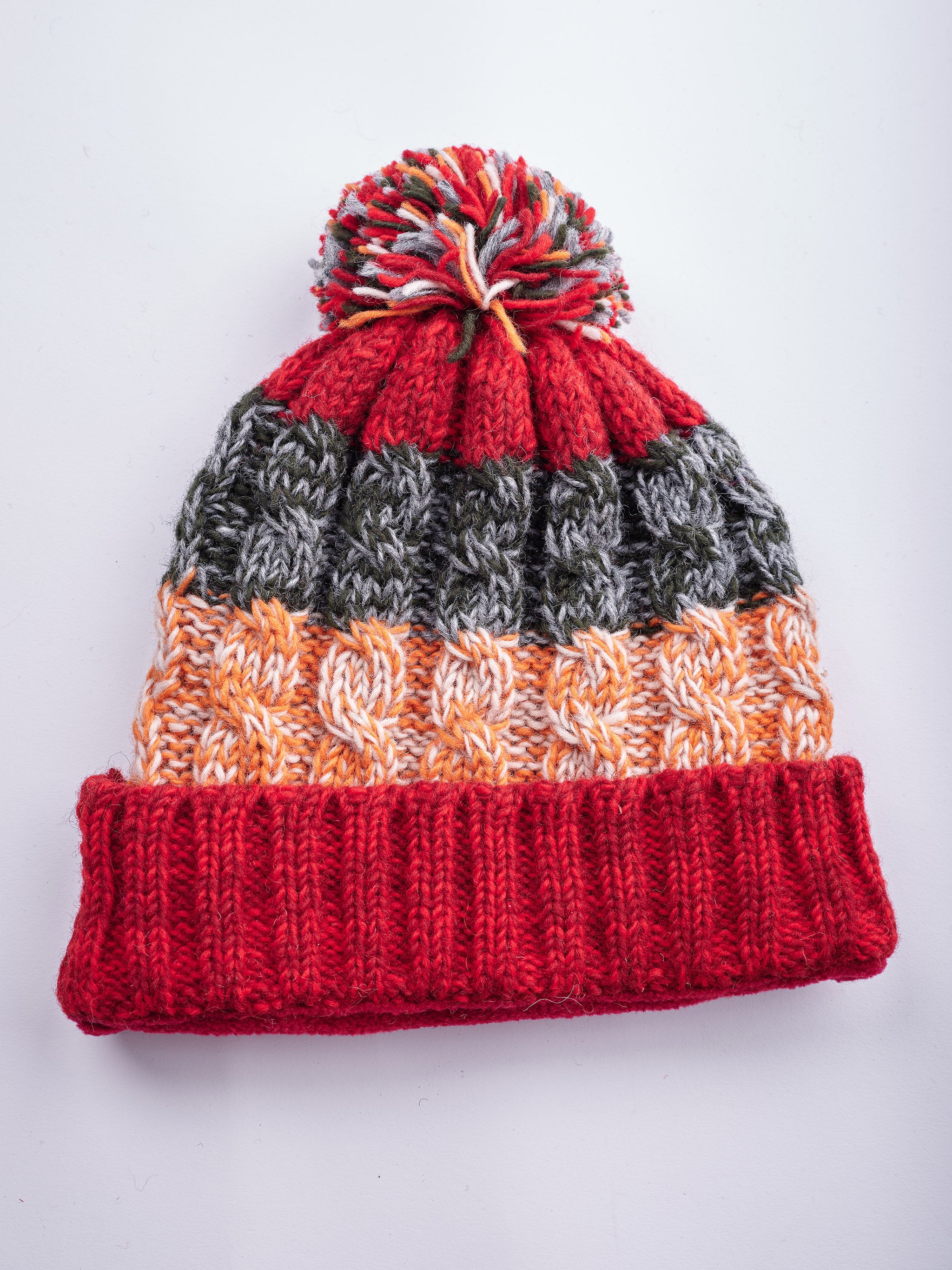 Cable Knit Pom Pom Beanie.