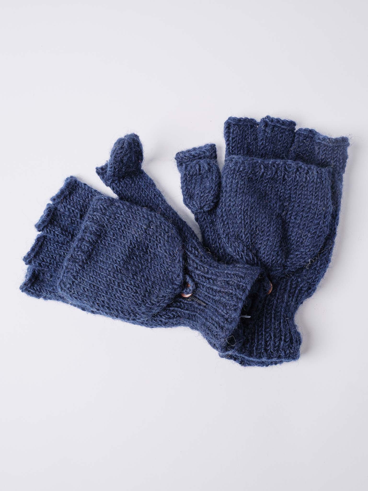 Plain knit Glittens.